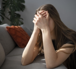 Silêncio Que Machuca: O Impacto da Solidão Emocional na Saúde Mental